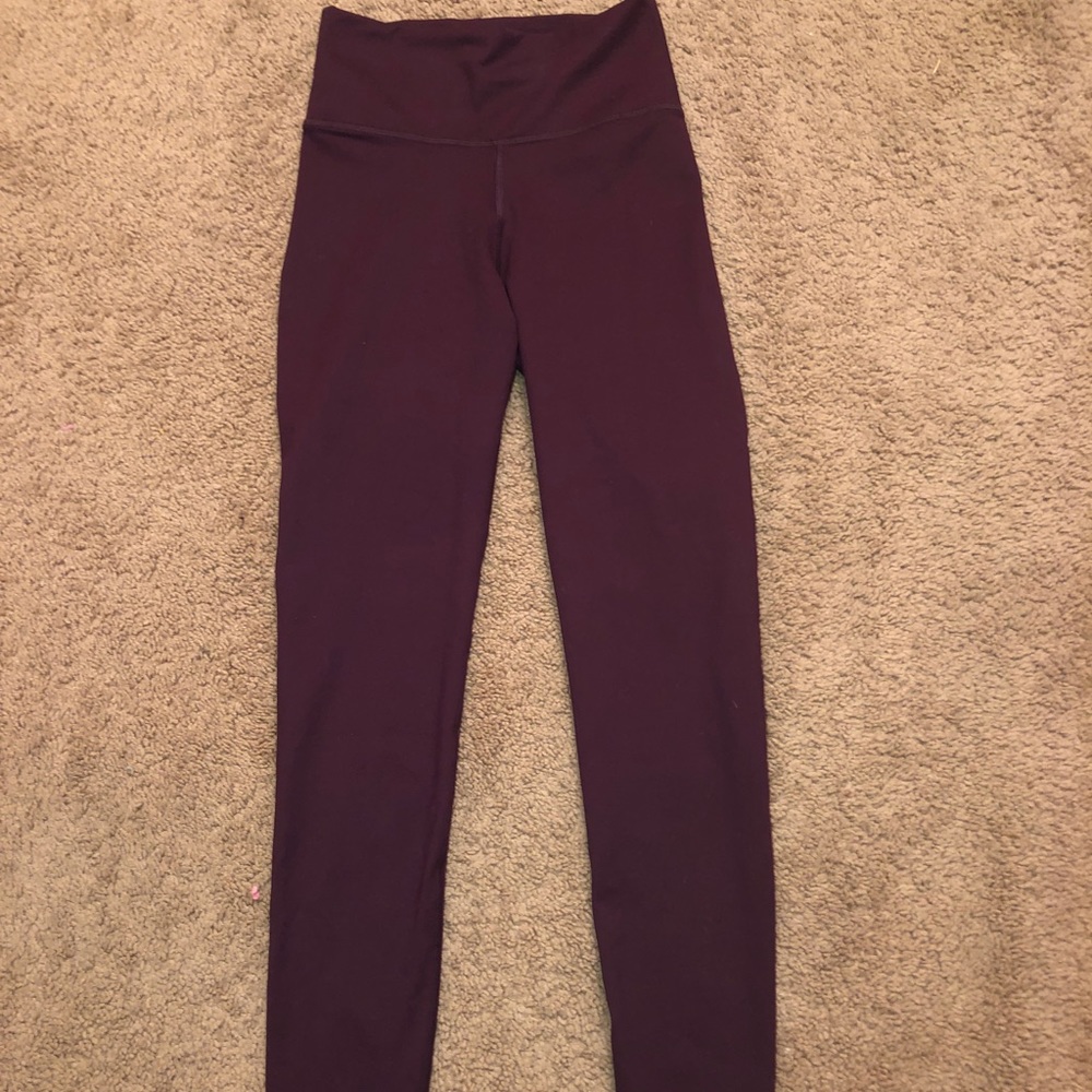Fabletics maroon leggings